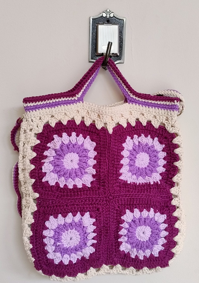 Confeccionada com Barbante